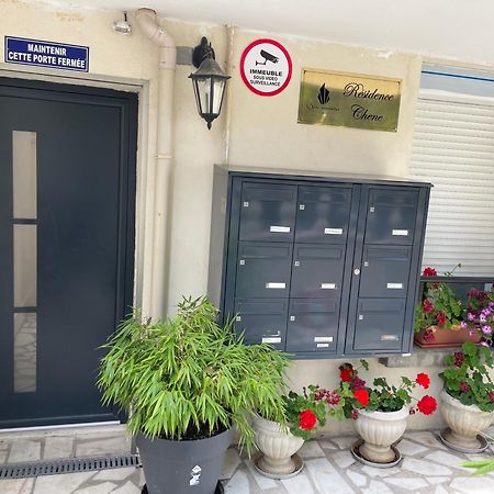 Residence Chene- 15 Mn De Paris Et 05 Mn D'Orly Aeroport 韦瑞-夏特林 外观 照片