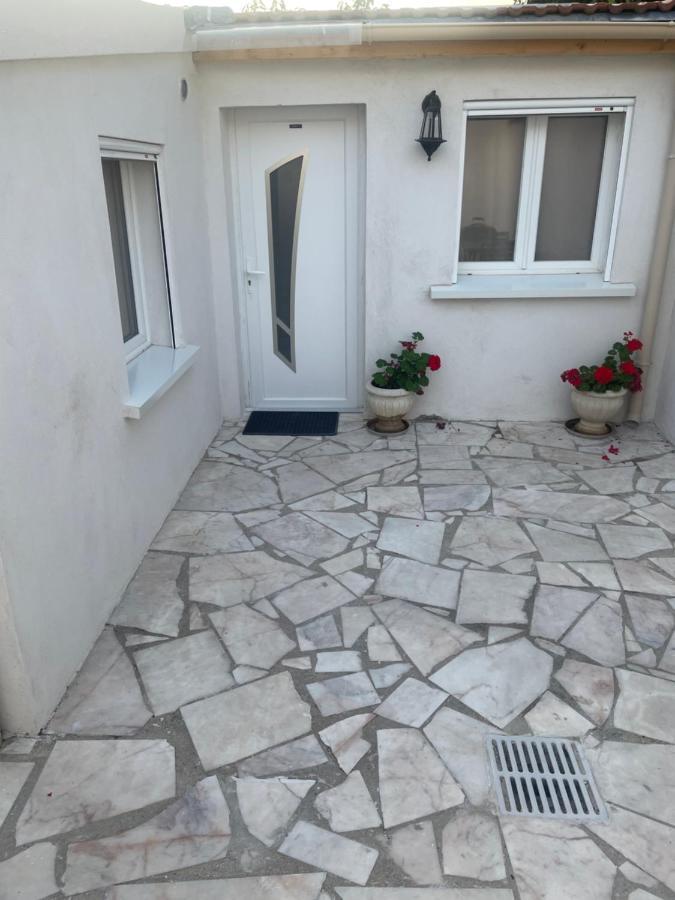 Residence Chene- 15 Mn De Paris Et 05 Mn D'Orly Aeroport 韦瑞-夏特林 外观 照片