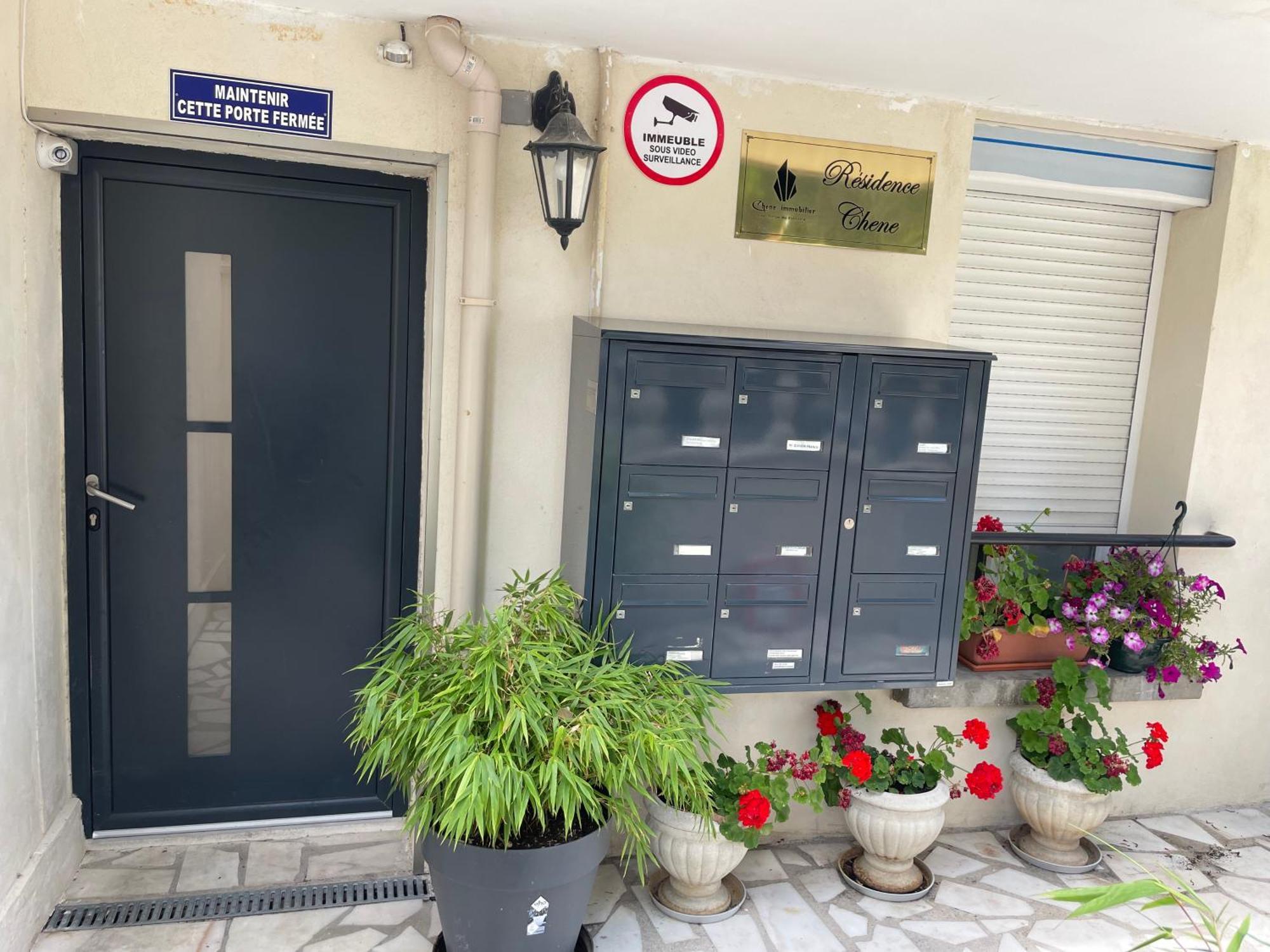 Residence Chene- 15 Mn De Paris Et 05 Mn D'Orly Aeroport 韦瑞-夏特林 外观 照片