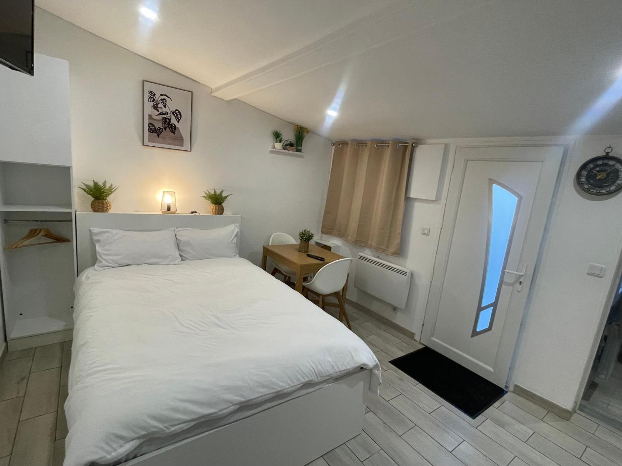 Residence Chene- 15 Mn De Paris Et 05 Mn D'Orly Aeroport 韦瑞-夏特林 外观 照片